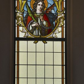 Braz, Pfarrkirche Hl. Nikolaus, Fenster Gewidmet von Juliana Vonbank 1905