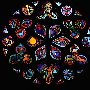 Feldkirch, Dompfarrkirche hl. Nikolaus, Rosette  Schöpfung, Martin Häusle 1960