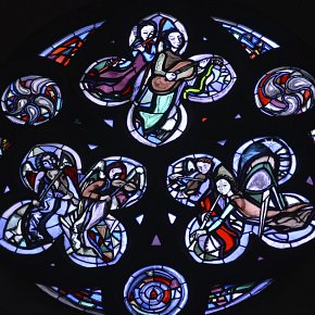 Feldkirch, Dompfarrkirche hl. Nikolaus, Rosette Musizierende Engel, Martin Häusle 1960