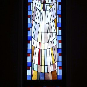 Lochau Jesu-Heim, Fenster Gottlieb Schuller Tiroler Glasmalerei 1956