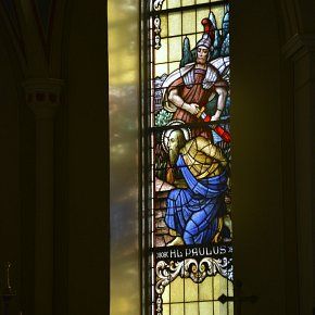 Müselbach (Alberschwende), Herzen Jesu und Mariae, hl. Paulus, 1940 Tiroler Glasmalerei