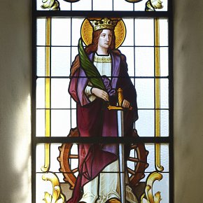 St. Anton im Montafon, Pfarrkirche Hl. Antonius Eremit, hl. Katharina, Vorarlberger Glasmalerei Dornbirn 1907